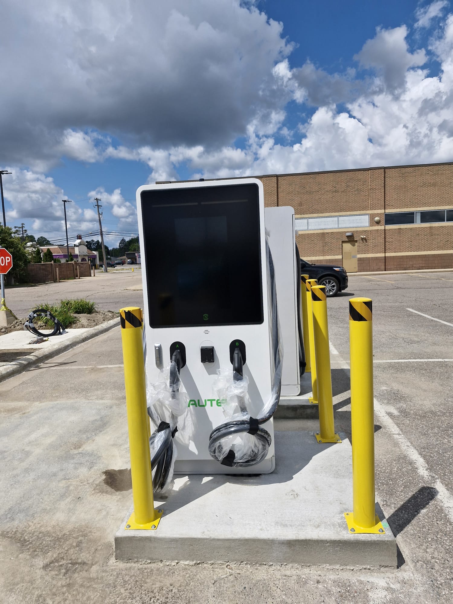 Dual port EV charger newly installed